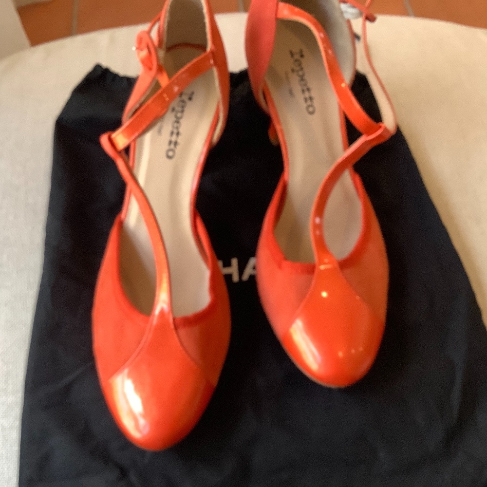 Repetto t strap 40 SOLD